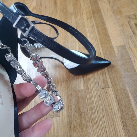 Schutz Aleah Leather Heels Sz 8 Pointed Toe Heel Black Rhinestone Chain NWOB - Picture 13 of 15